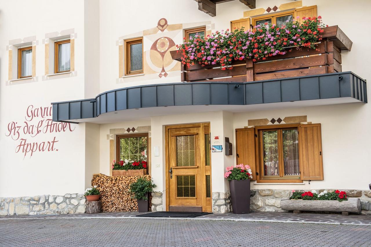 Garni Piz Da L'Ander Hotel Corvara In Badia Exterior photo